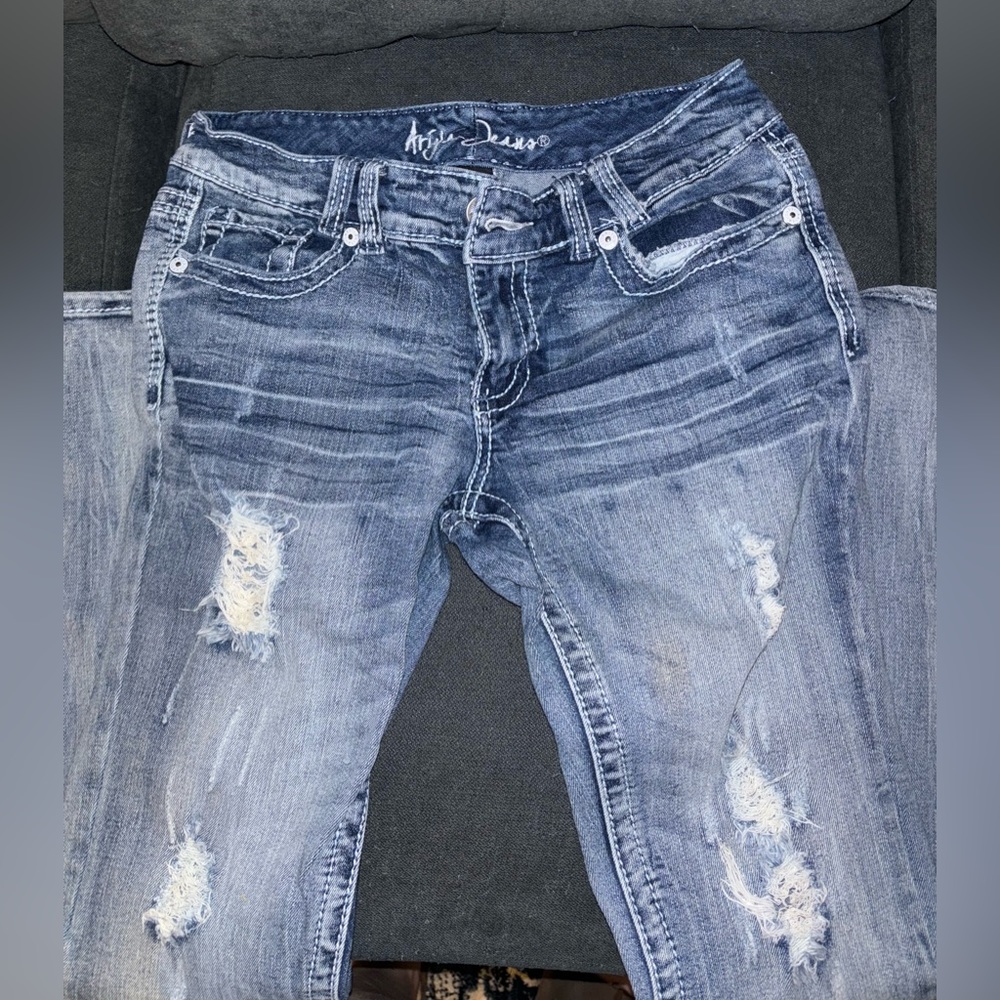 Ariya Jeans - Picture 2 of 4